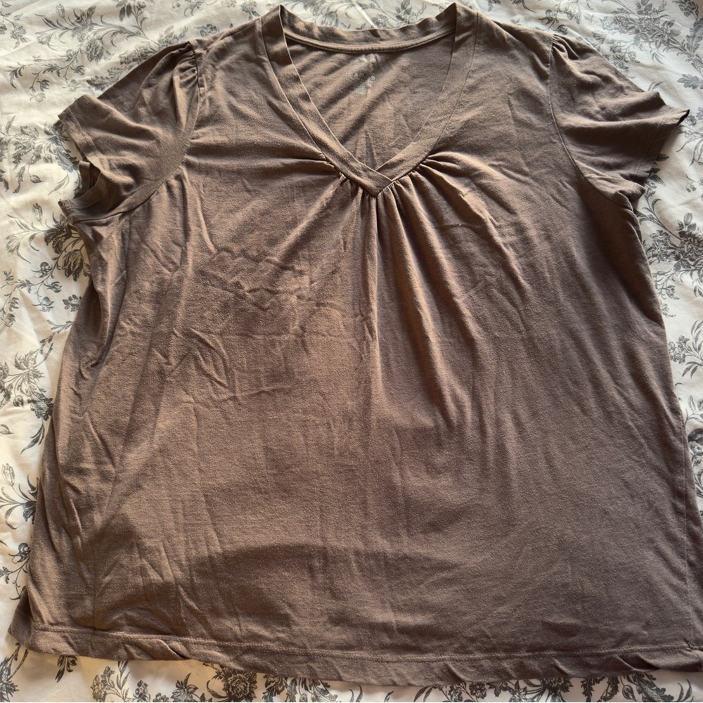 Brown V-Neck Short Sleeve Top